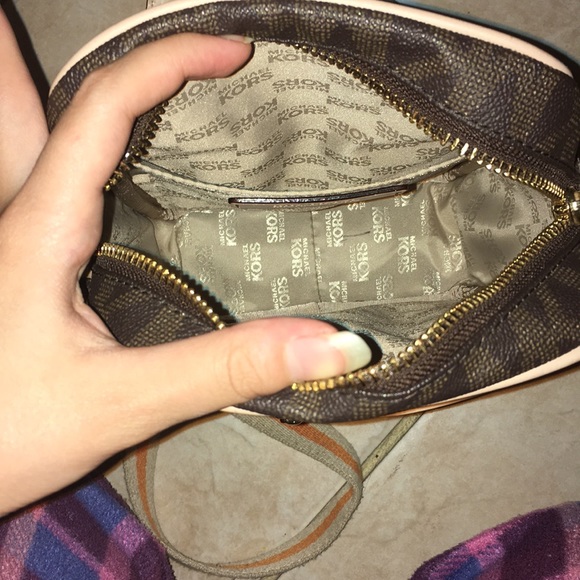 Michael Kors Crossbody Bag - Picture 7 of 7